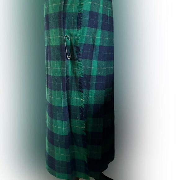 David Brooks, Ltd Vintage Union Made Plaid Skirt Classic or Punk, You Decide - Picture 3 of 6